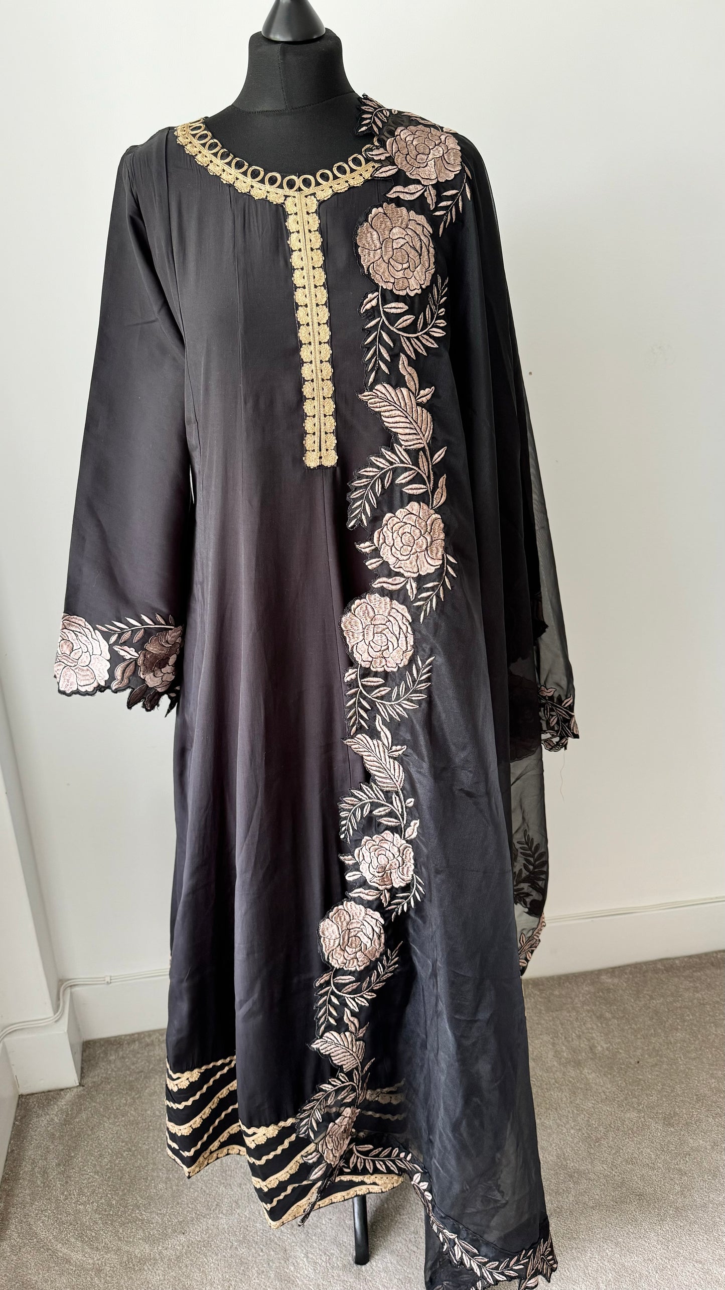 Capsule Black Anarkali