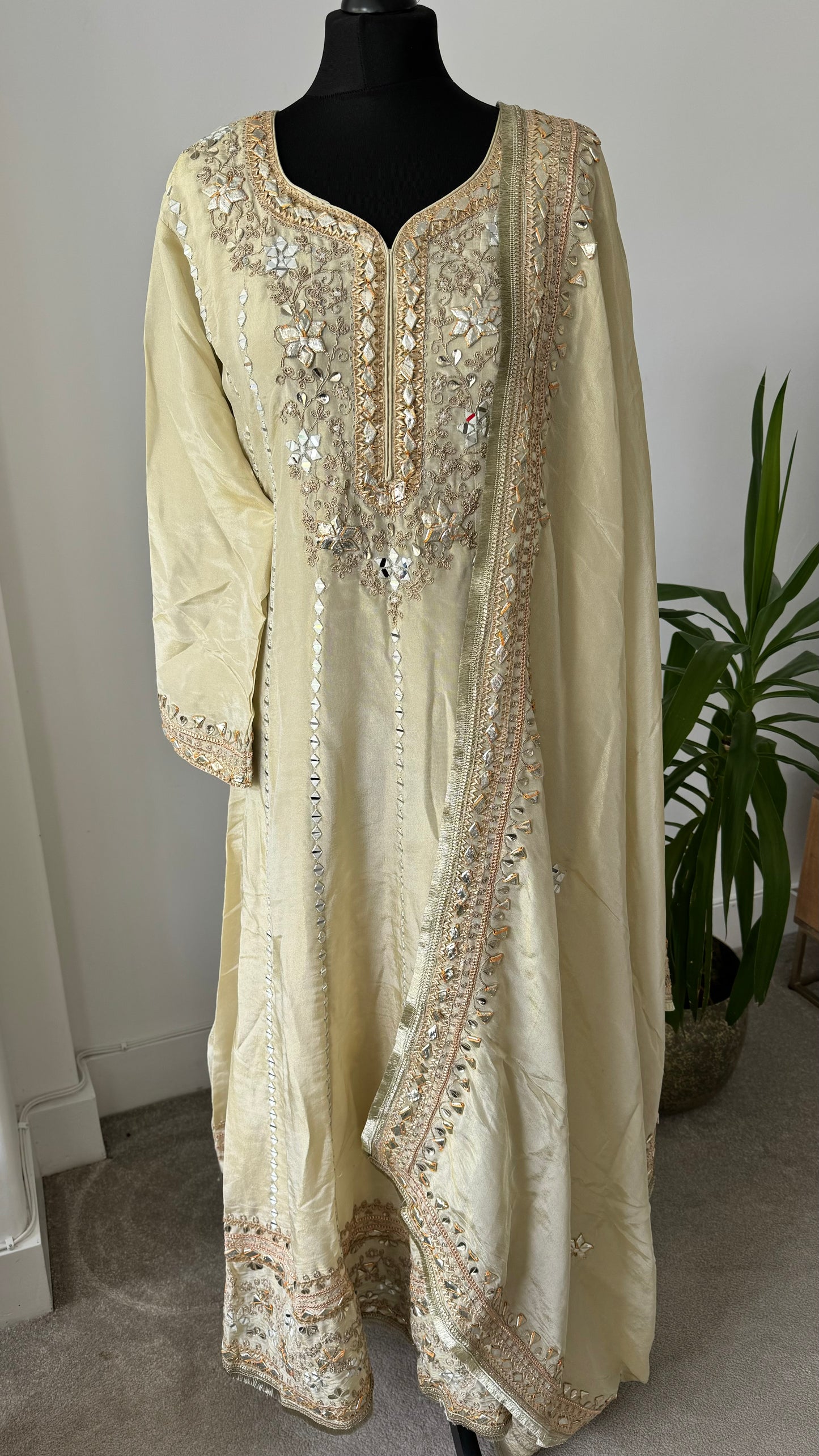 For The Love Of Gota | Cream Anarkali